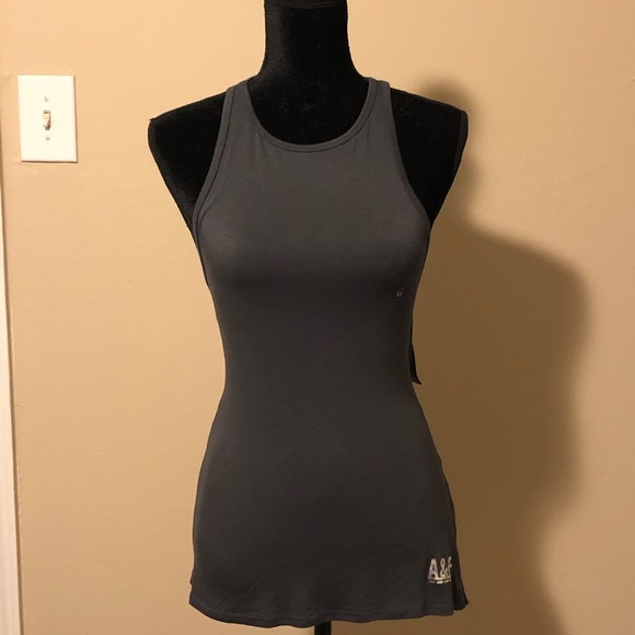 Workout Chic! NWT XS Abercrombie and Fitch Tank - Picture 2 of 8